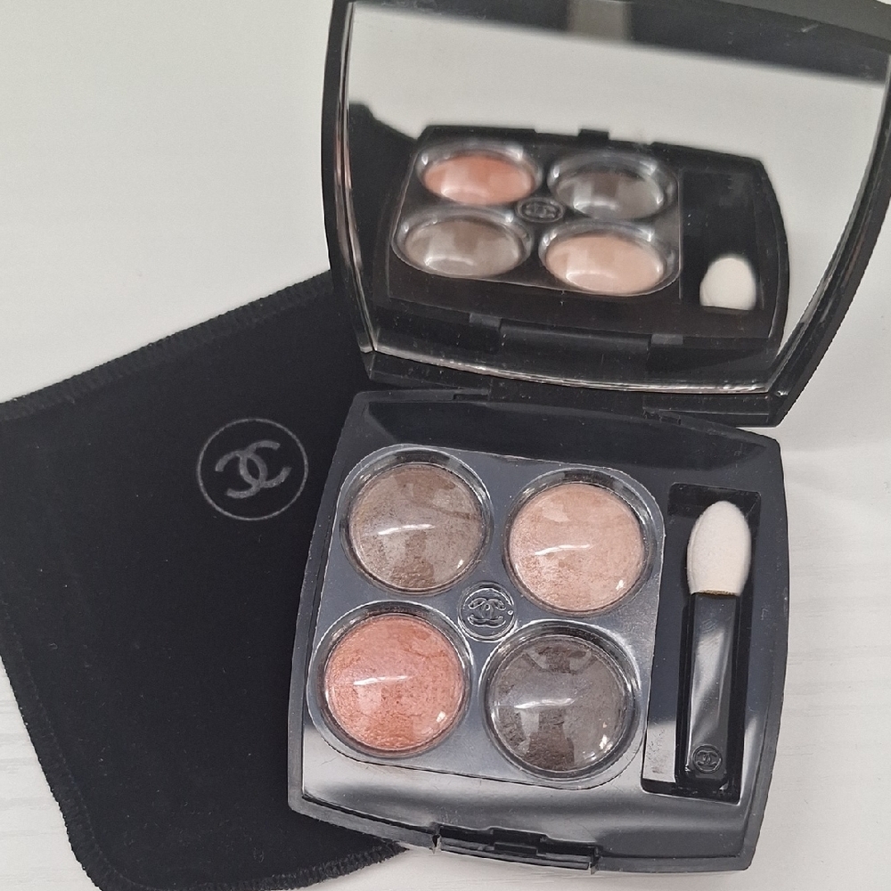 CHANEL Eyeshadow Pallet Les 4 Ombres - Tisse Vendome